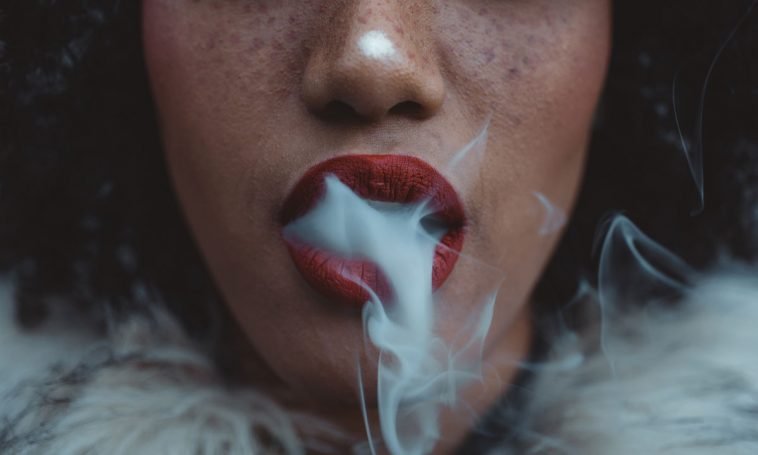 A Women’s Guide To Tasteful Marijuana Use: Tincture, Vape, And Edibles