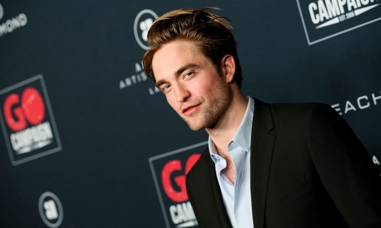 Does Robert Pattinson Smoke Weed? Does Robert Pattinson Smoke Weed?