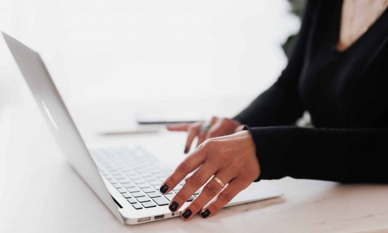 Female Cannabis Leaders: Why Are There So Few?